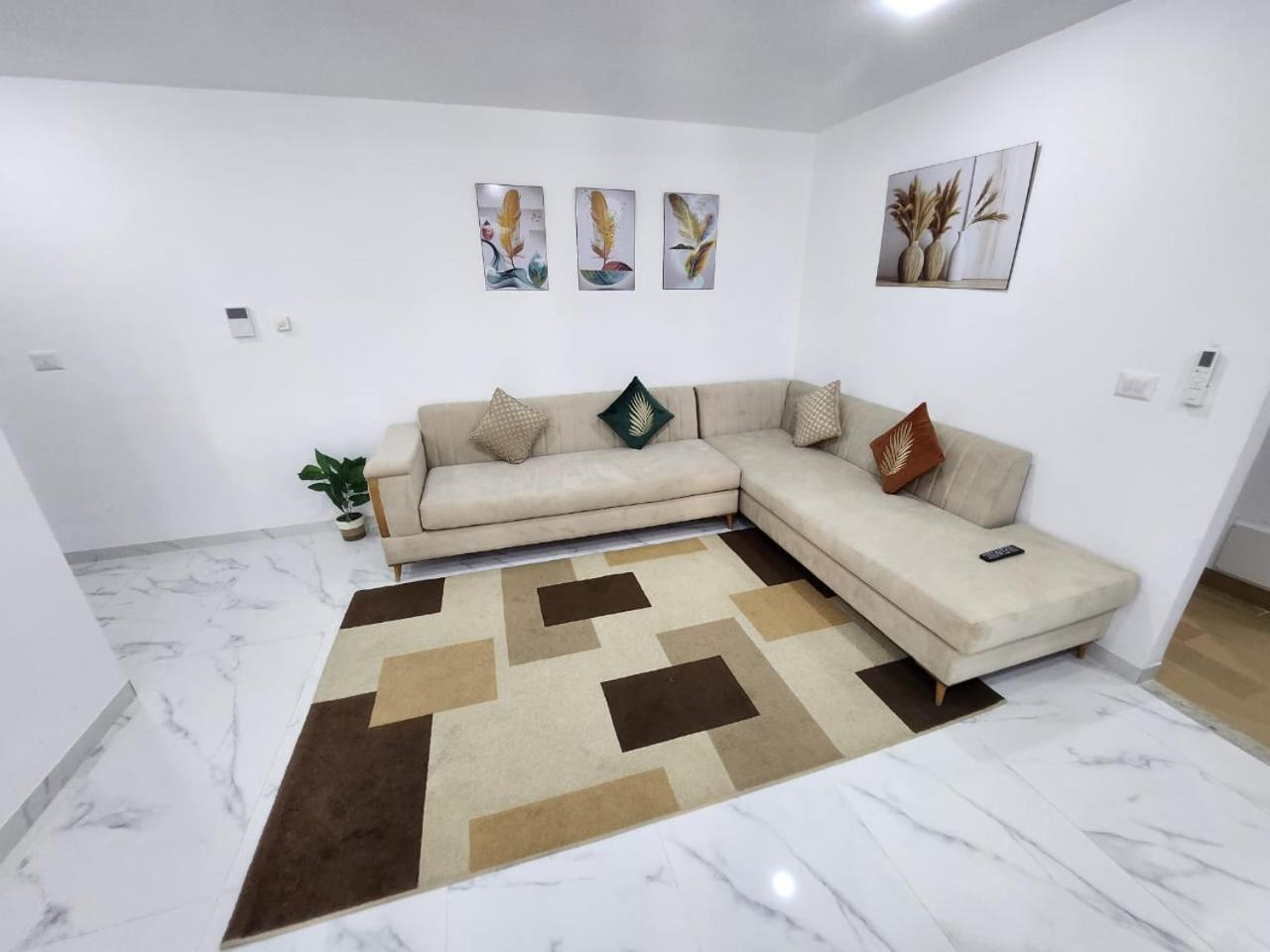 Elegant S1 Meuble Garde A Ariana -Tunis Apartment Luaran gambar